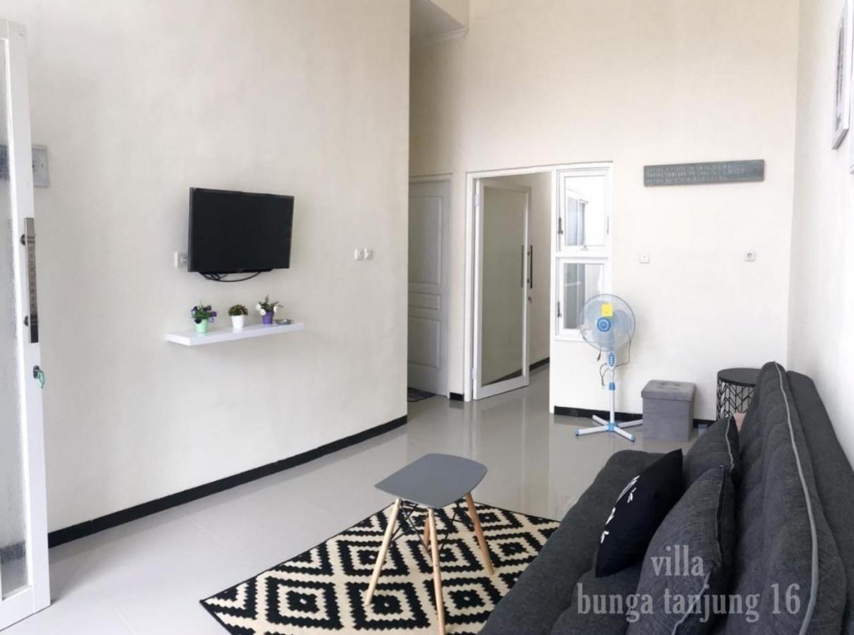 Villa Syariah Bunga Tanjung 16 Batu  Exterior foto